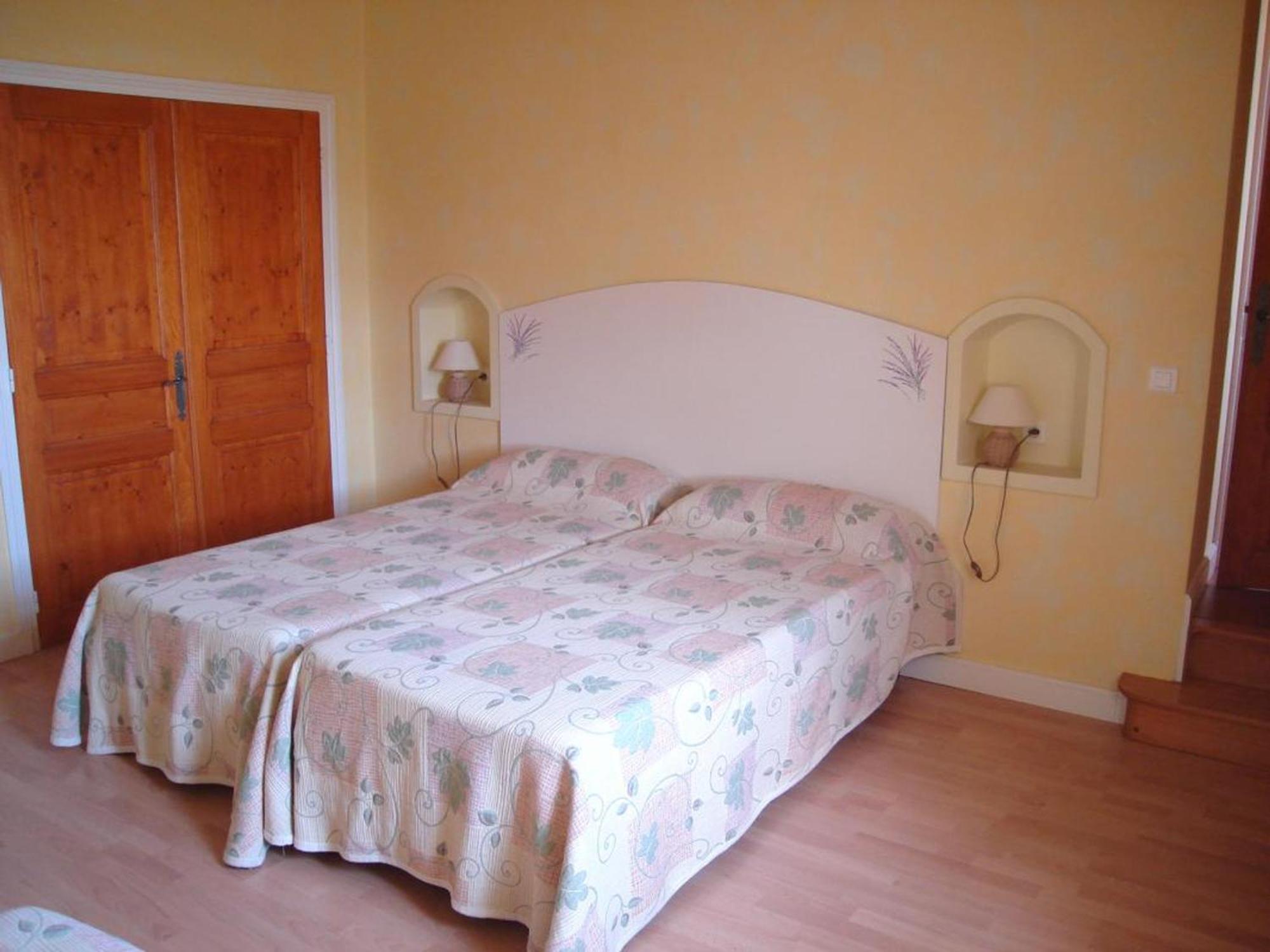 Belle Maison De Campagne Avec Piscine, 4 Chambres, Jardin Et Terrasse Pres De Montbrison - Fr-1-496-48 Chalain-le-Comtal Экстерьер фото